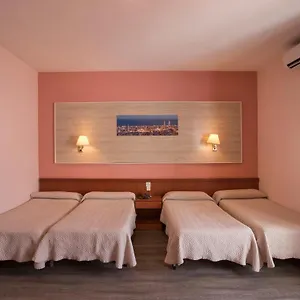 Cuatro Naciones Hotel